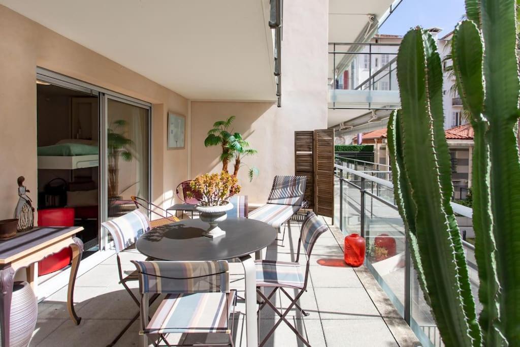 L18 Central Parking Terrace Ac 10Mins Walk To Beaches Niza Exterior foto