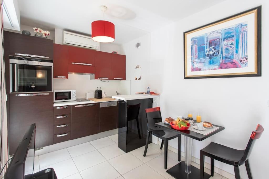 L18 Central Parking Terrace Ac 10Mins Walk To Beaches Niza Exterior foto